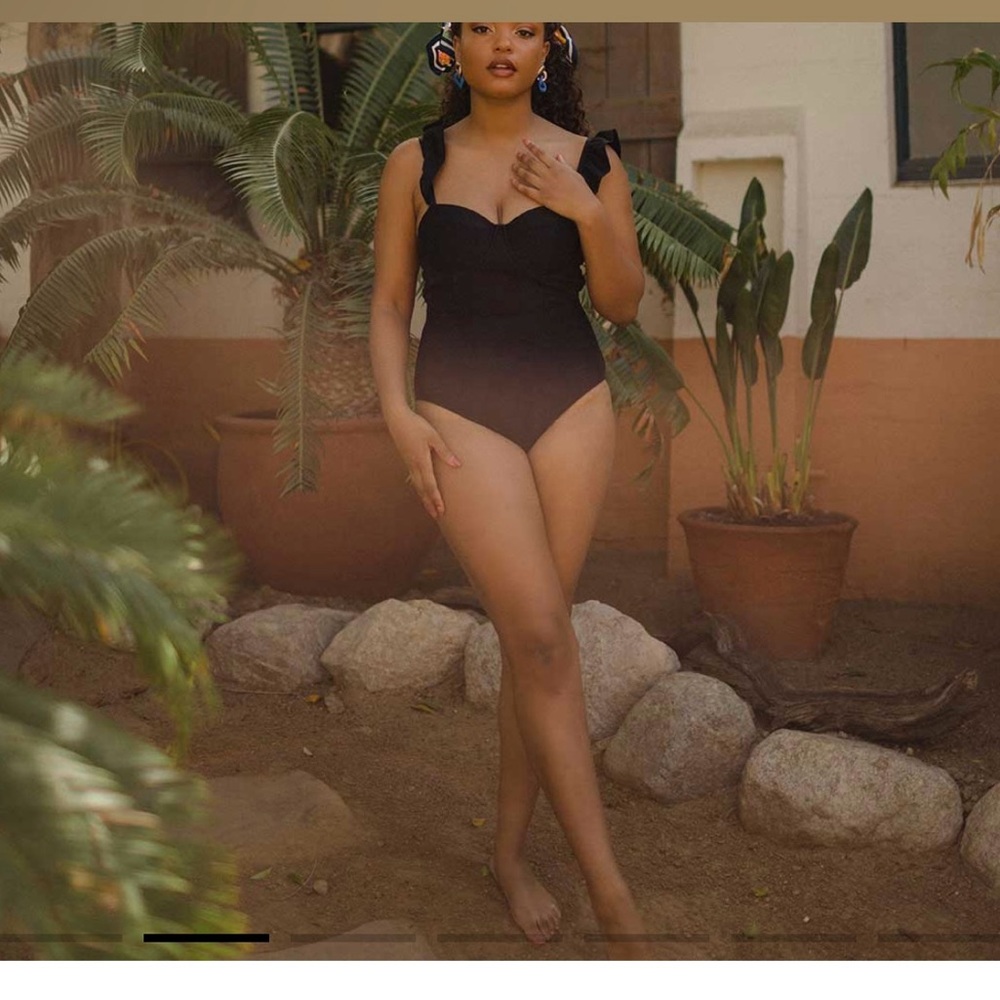 Albion The Lady Swimsuit in Black